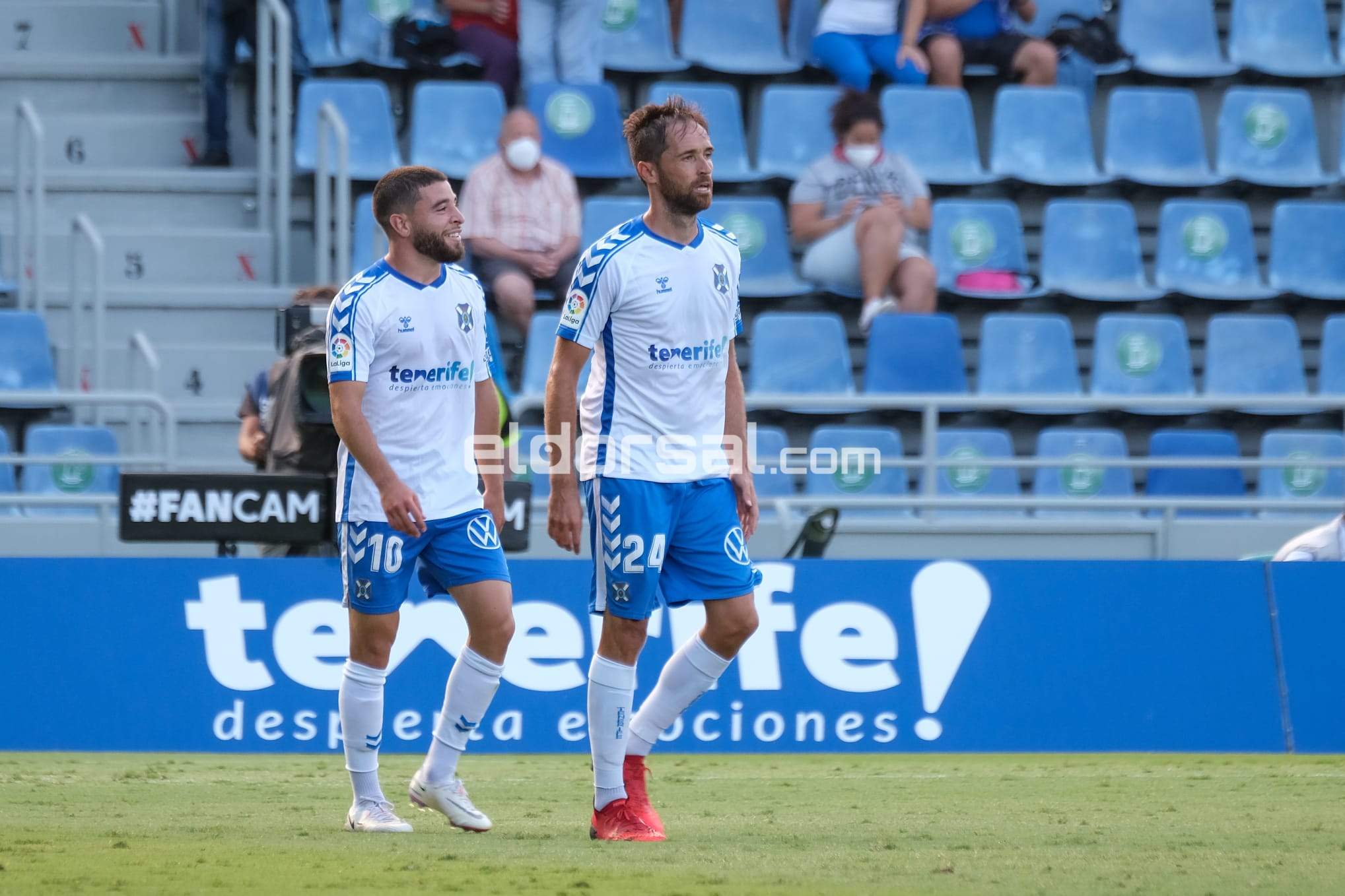 Míchel Herrero junto a Sam Shashoua en un reciente encuentro del CD Tenerife./