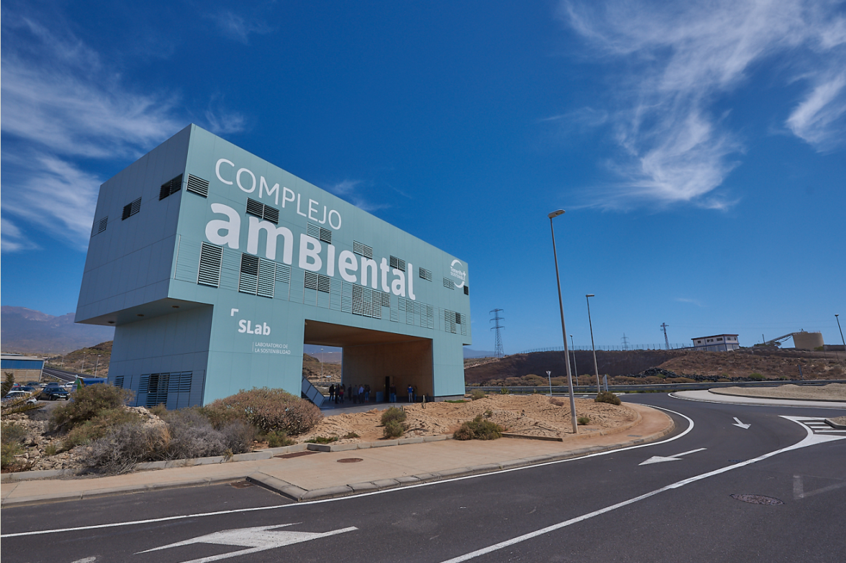 Complejo Ambiental de Tenerife, donde se quiere situar la planta de reciclado y valoración de residuos plásticos cuya evaluación ambiental se ha publicado tres años tarde. / Cabildo de Tenerife