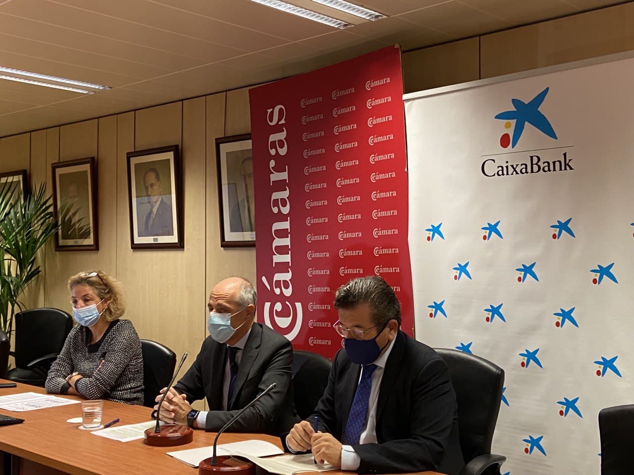 El control de la pandemia podría elevar dos puntos el crecimiento económico de Canarias 