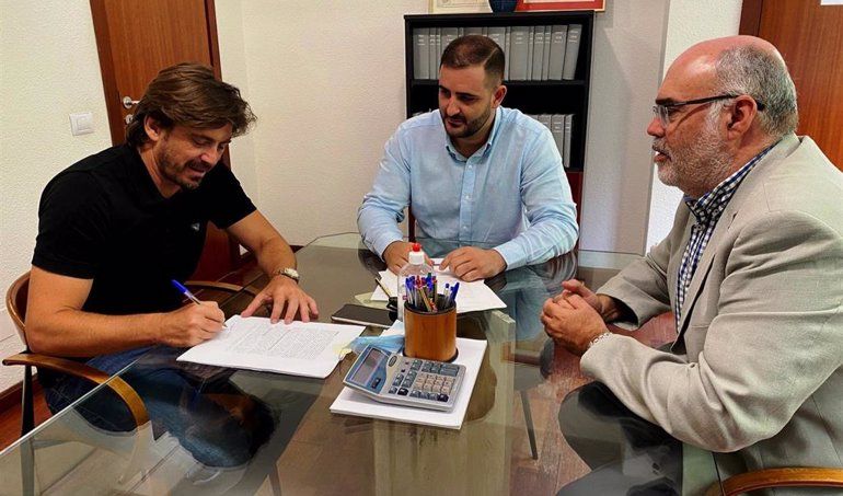 Bloqueada por falta de informes la participación del Cabildo de Tenerife en Canarian Airways