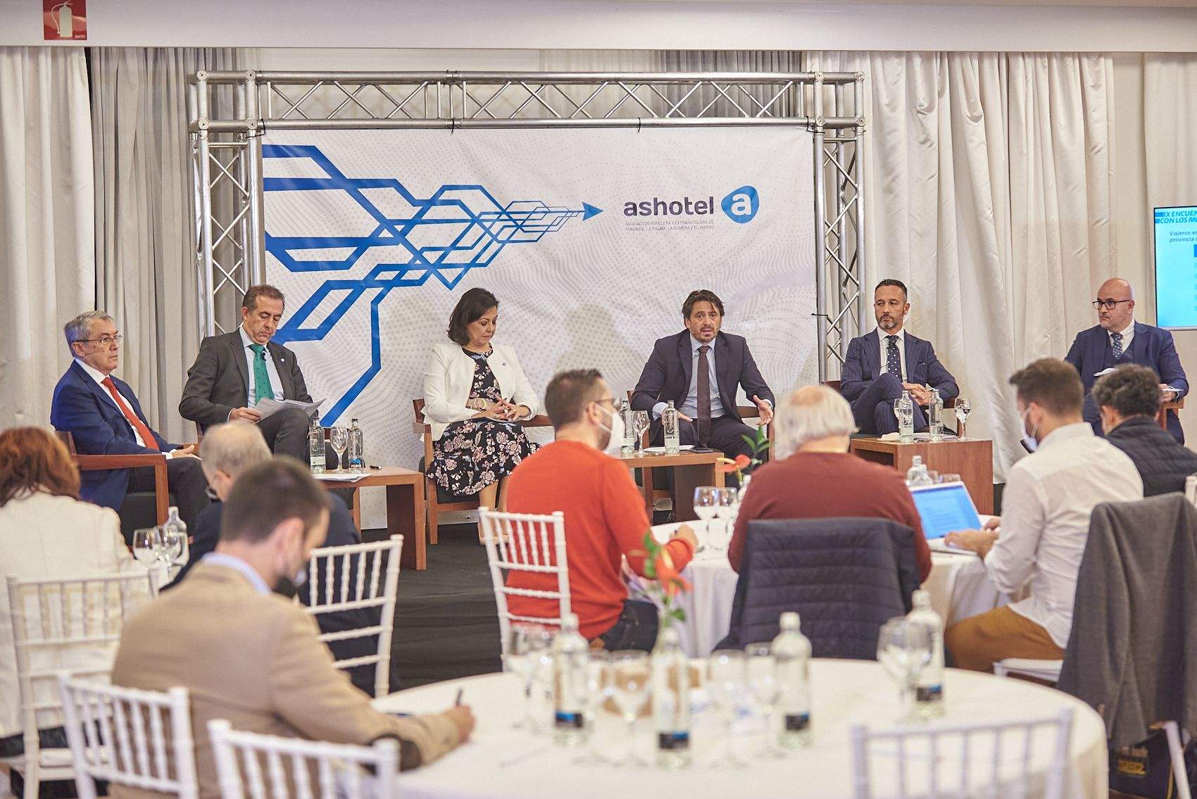 Instantánea del IX Encuentro con Medios Ashotel celebrado este viernes./ Ashotel.