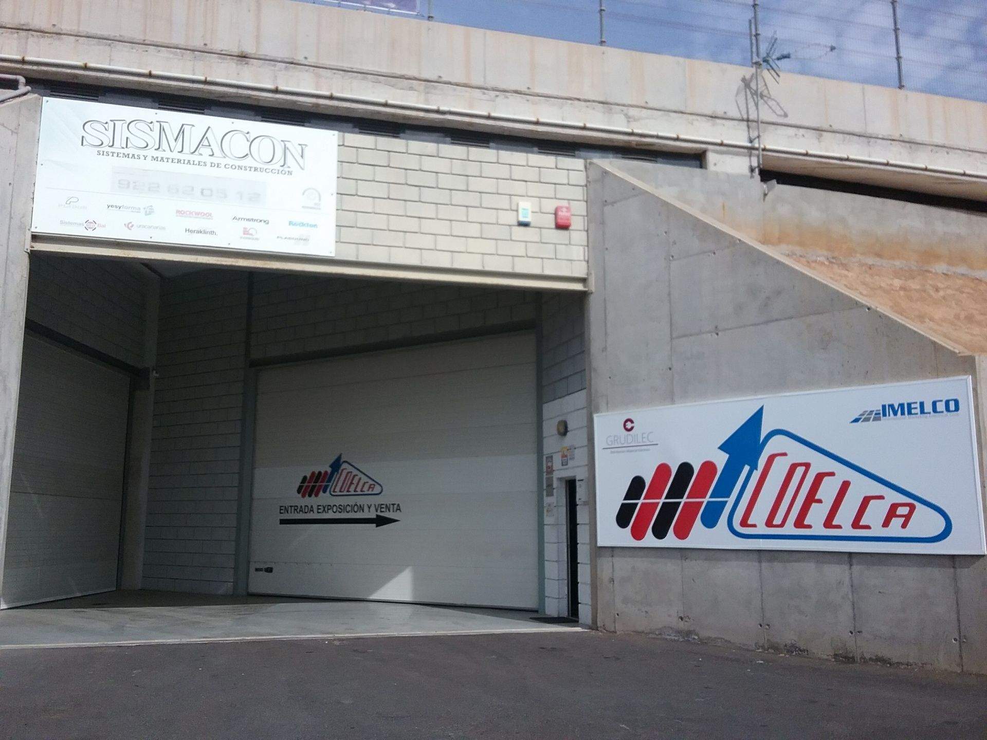 Fachada de las oficinas de Sismacon./ Impymeadeje.com