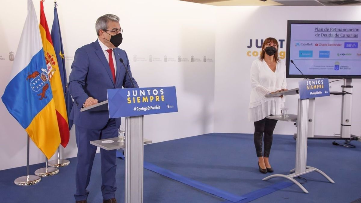 El vicepresidente del Gobierno de Canarias y consejero de  Consejería de Hacienda, Presupuestos y Asuntos Europeos, Román Rodríguez, y la directora general del Tesoro y Política Financiera, Dunia González. / Gobierno de Canarias