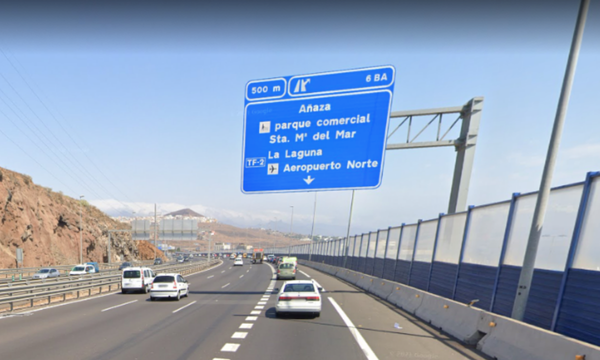 Imagen del tramo de acceso a la TF-2 donde se producen los atascos. / Atlántico Hoy 