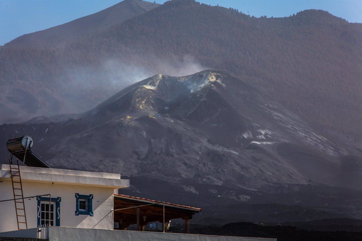 El volcán de La Palma, cinco días después de que se diera por finalizada su actividad. / Europa Press