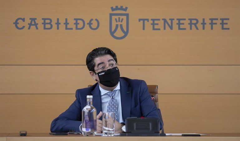 El presidente del Cabildo de Tenerife, Pedro Martín en rueda de prensa. / Imagen de archivo de Europa Press
