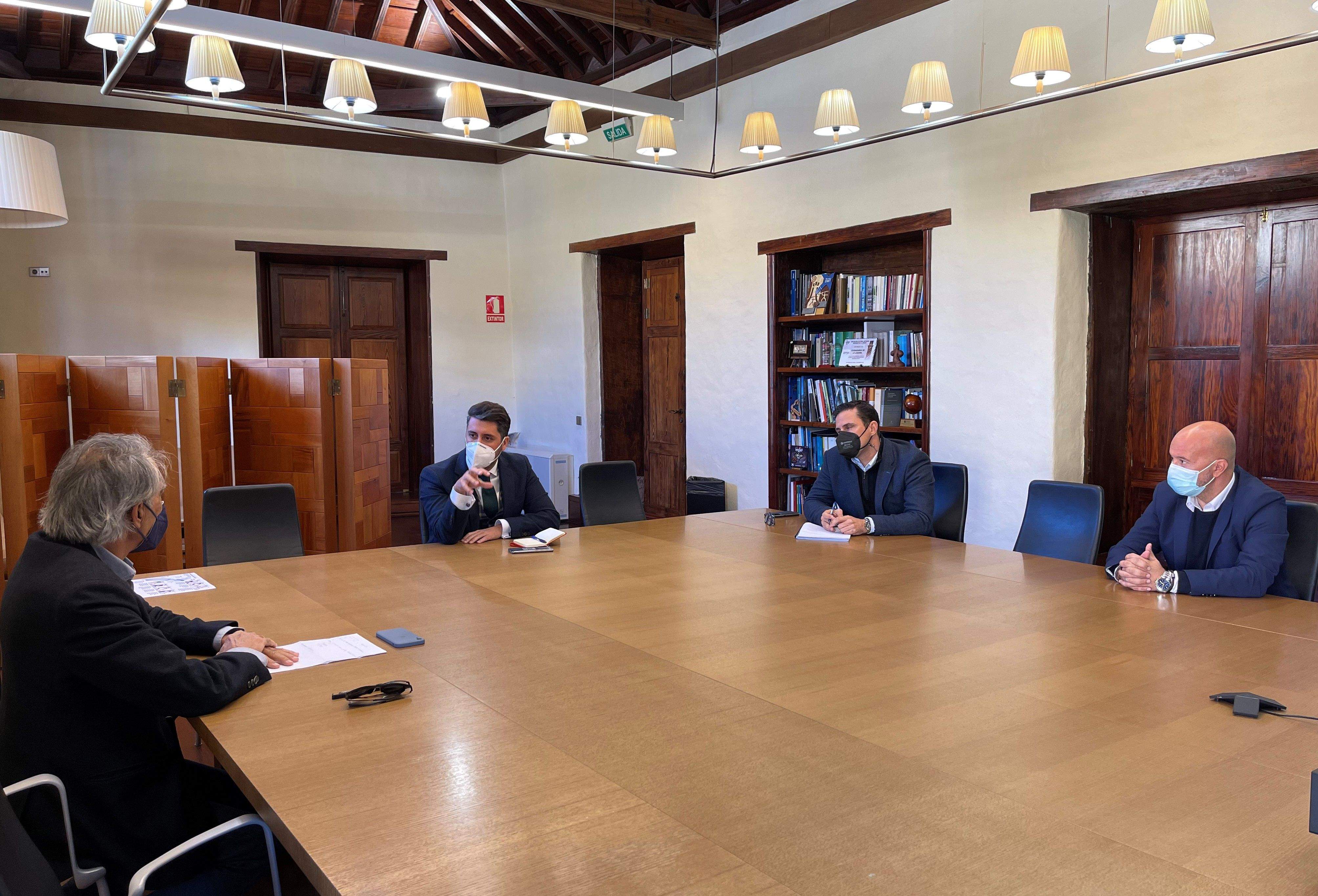 Archivo Comisión Permanente Foro Económico Julián González, Luis Yeray Gutiérrez, Jordi Bercedo y Alejandro Conrado 110122