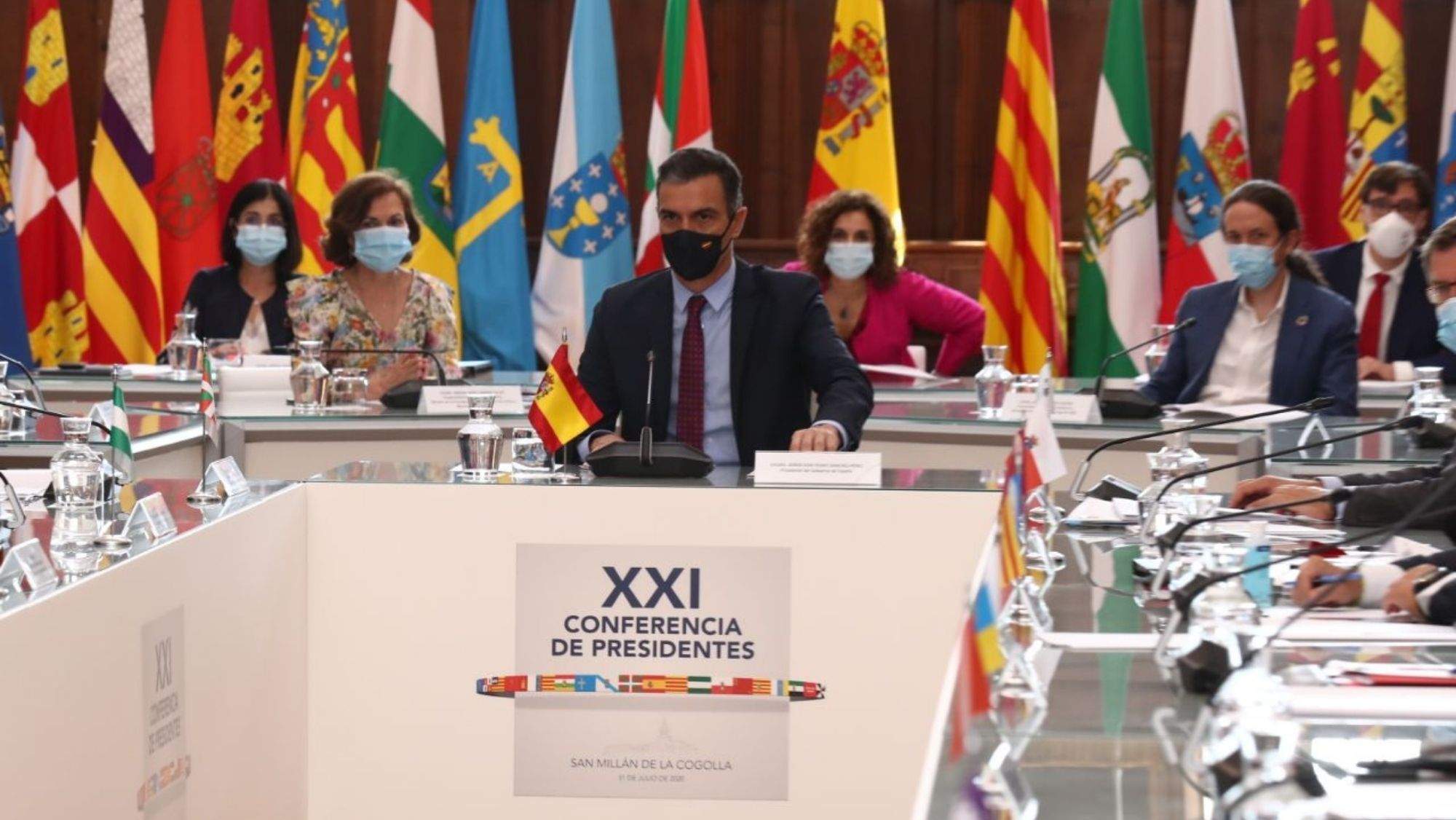 Pedro Sánchez preside la XXI Conferencia de Presidentes con su antiguo equipo de Gobierno. / Archivo