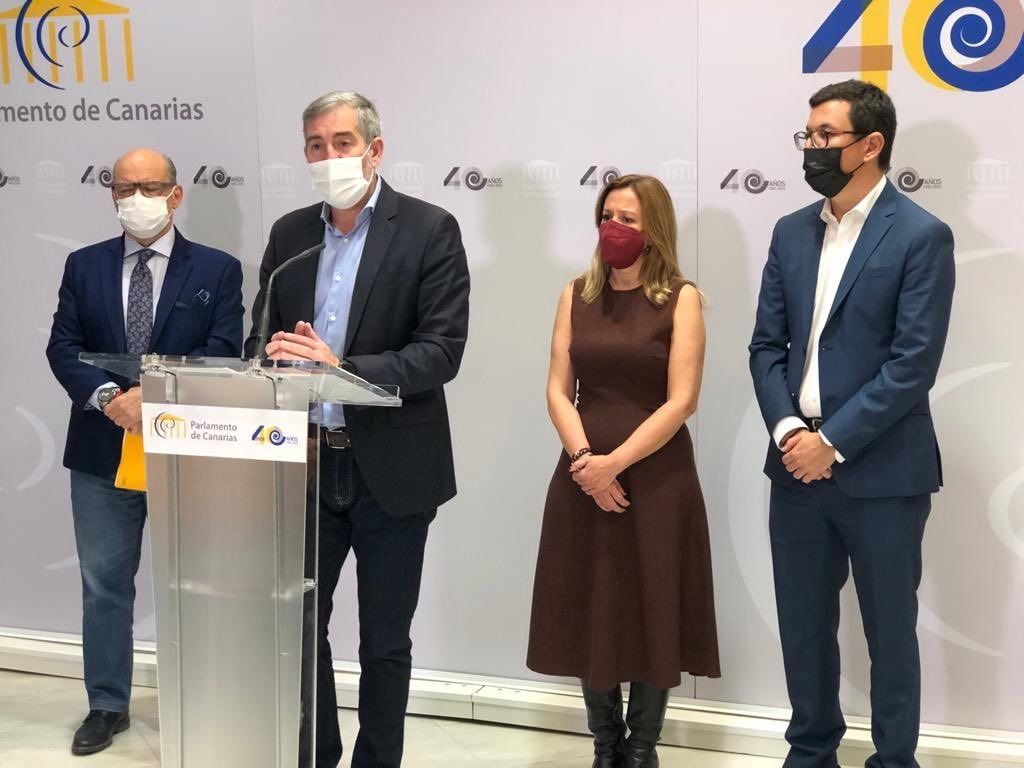 Fernando Clavijo habla durante la rueda de prensa ofrecida por Coalición Canaria al respecto del veto en el Senado a su enmienda sobre la RIC / Imagen difundida por Coalición Canaria