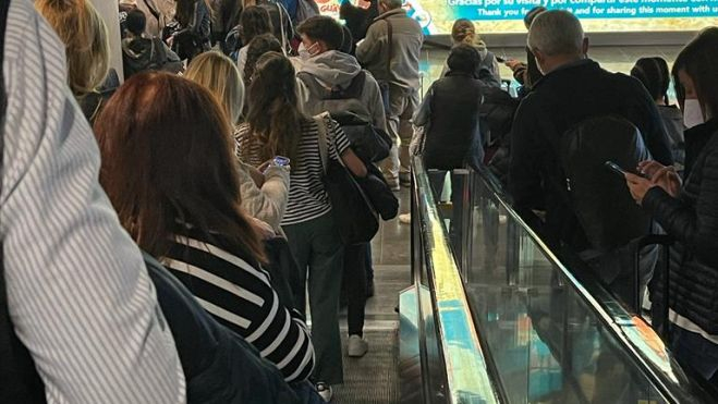 Colas en el Aeropuerto de Gran Canaria. / AH Colas en el Aeropuerto de Gran Canaria. / AH