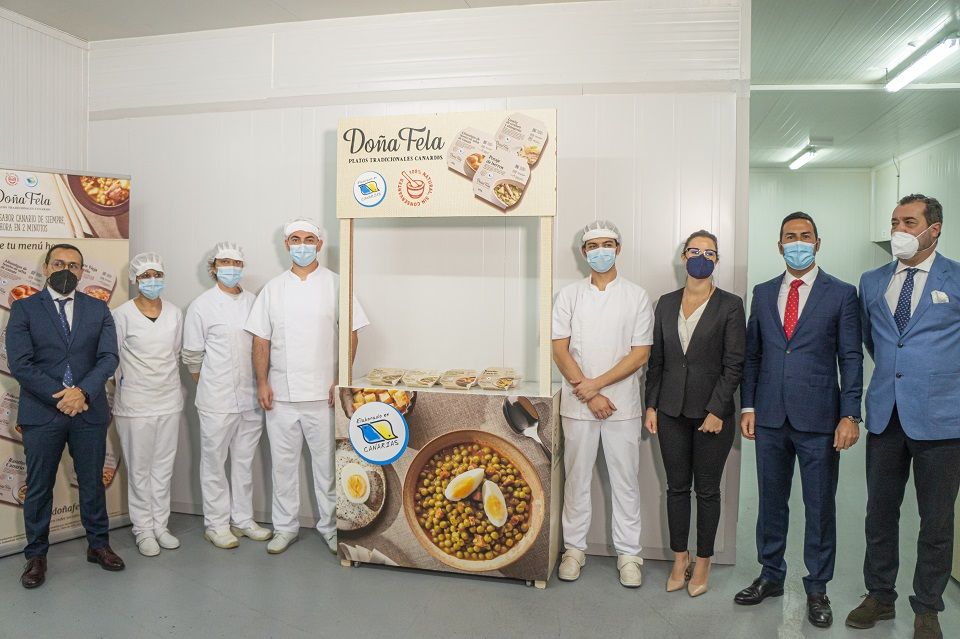 Presentación de la marca de comida canaria preparada Doña Fela./