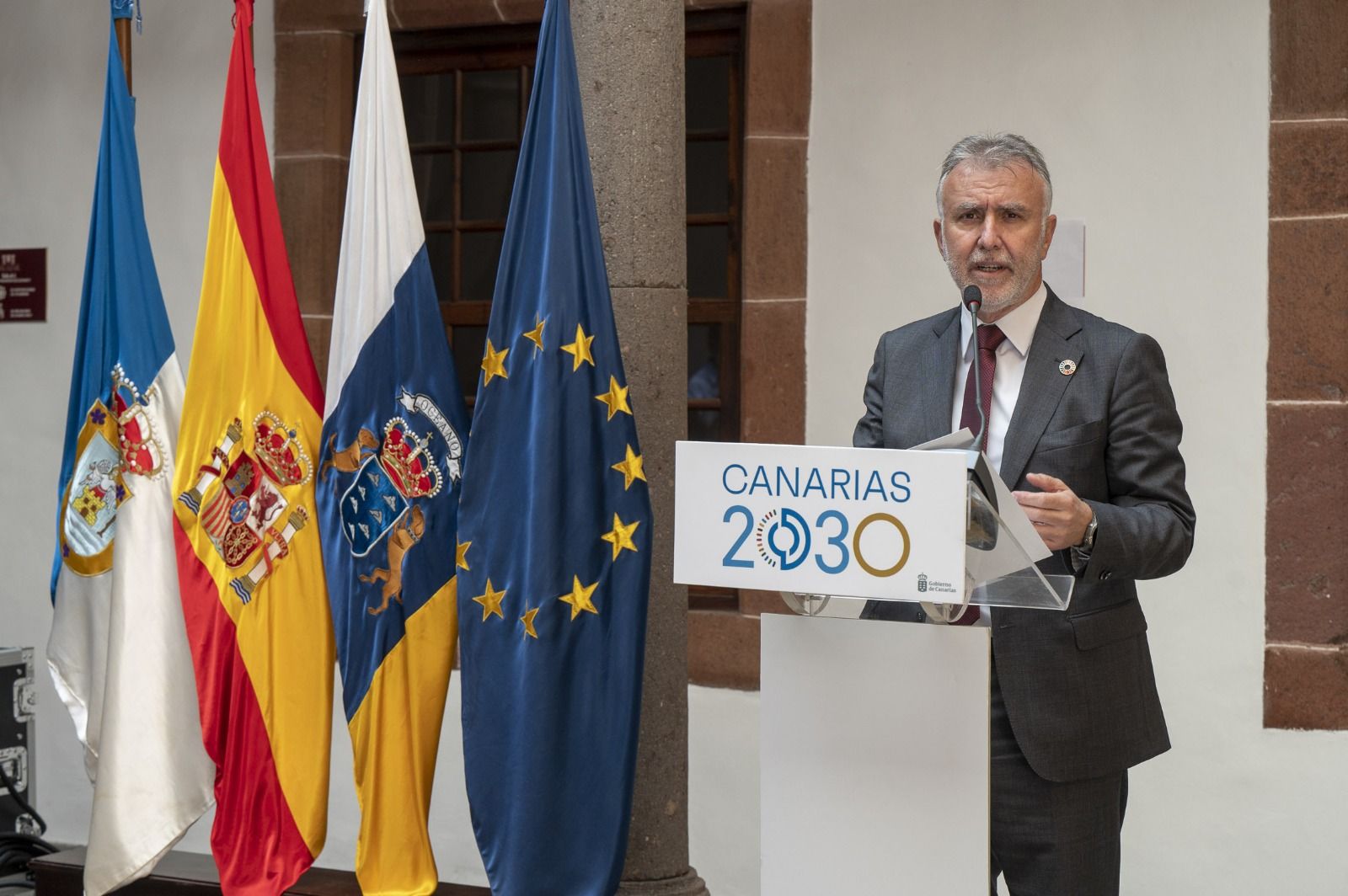 El presidente del Gobierno de Canarias, Ángel Víctor Torres, en una comparecencia para informar de los acuerdos adoptados en la reunión del Consejo de Gobierno / Imagen Gobierno de Canarias