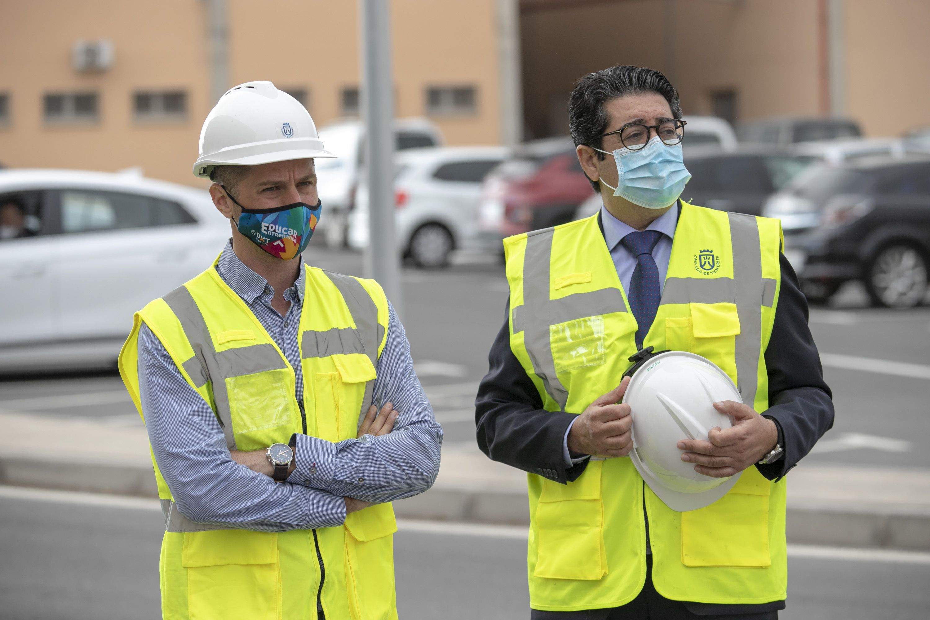 El presidente del Cabildo de Tenerife, Pedro Martín, y el consejero insular de Desarrollo Sostenible, Javier Rodríguez./