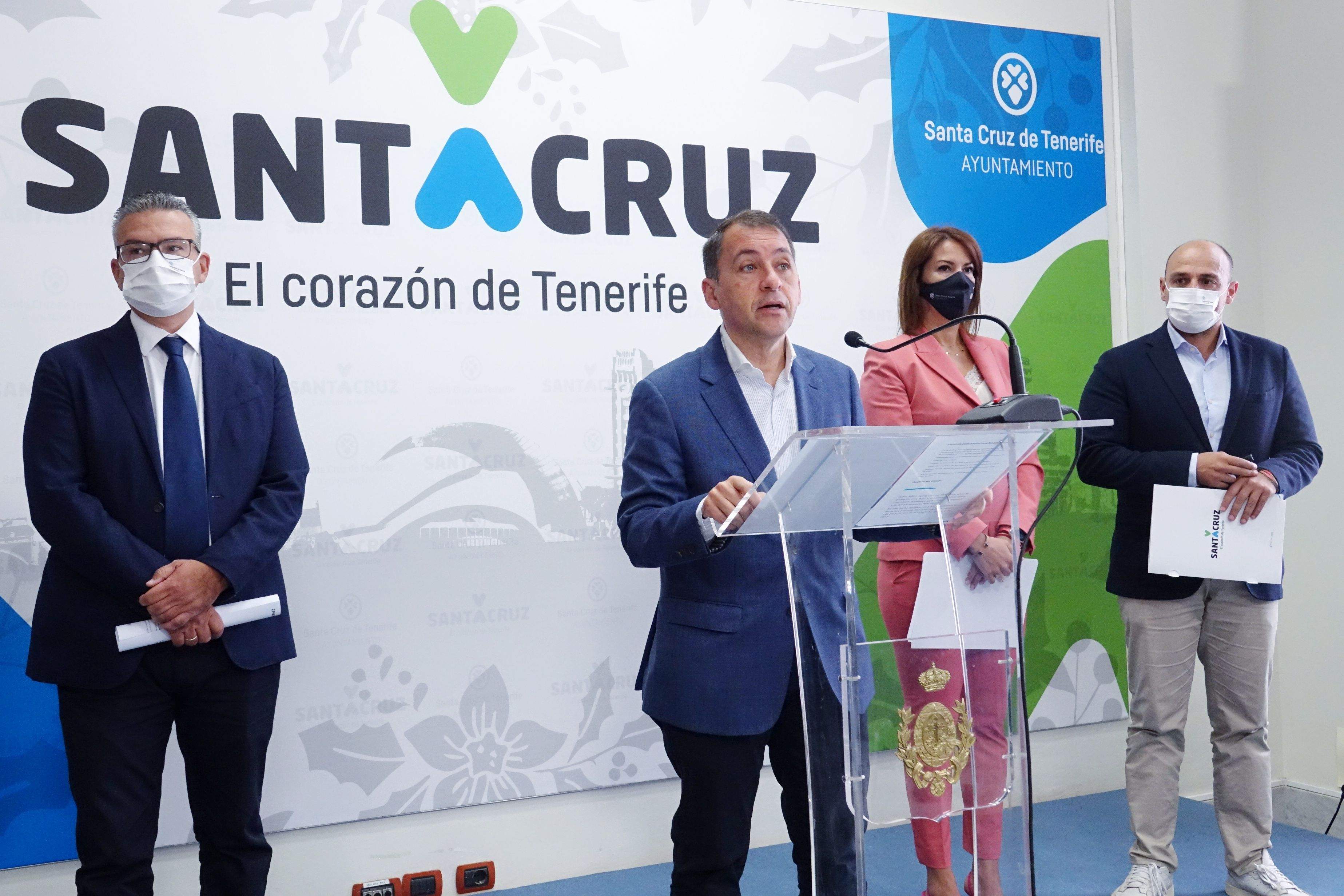 El alcalde José Manuel Bermúdez presenta el proyecto “Mejora competitiva y reconversión turística del litoral de Santa Cruz de Tenerife”./