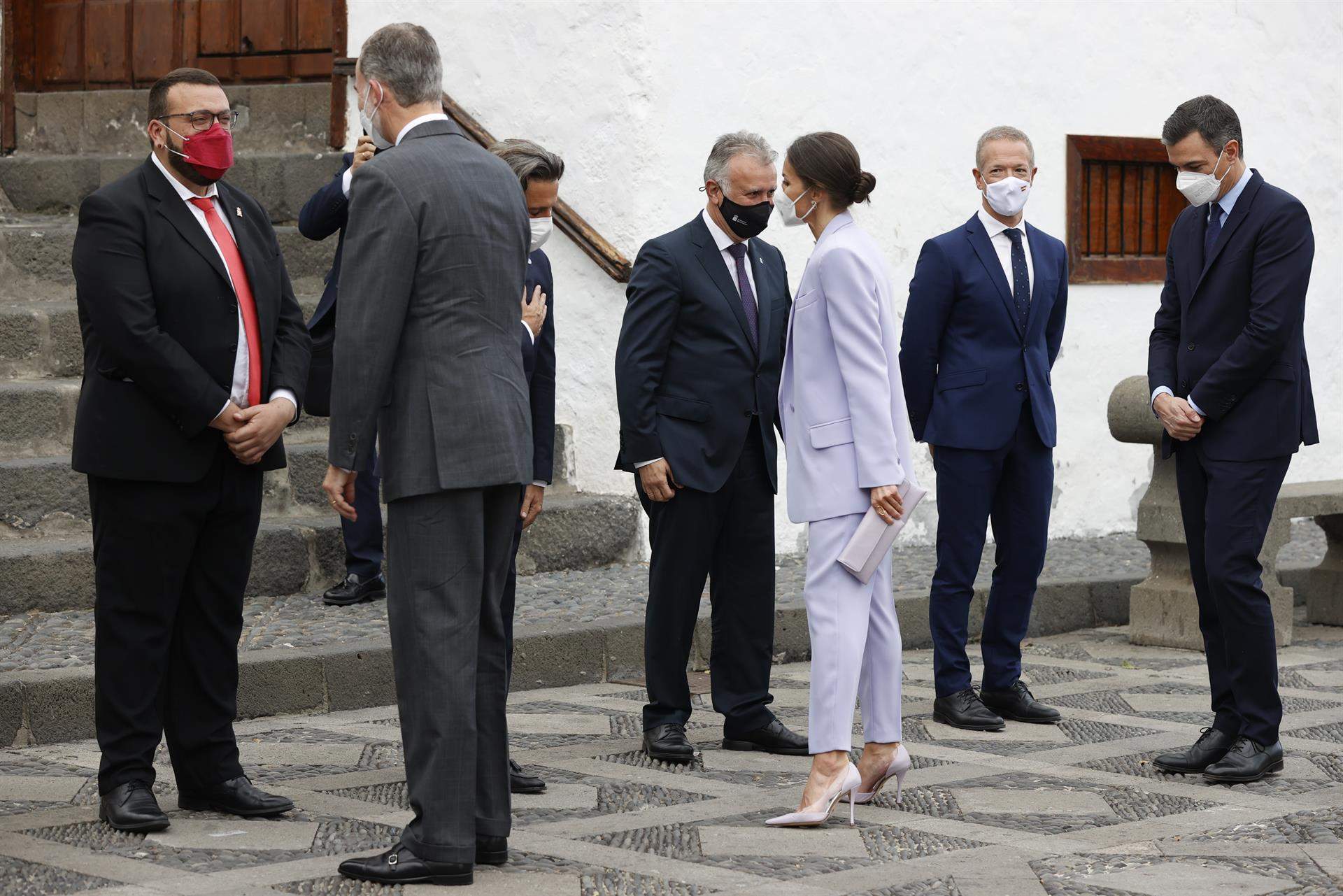 aeea498b04b4eb1c32dd385dfaac284acdb8fca7w