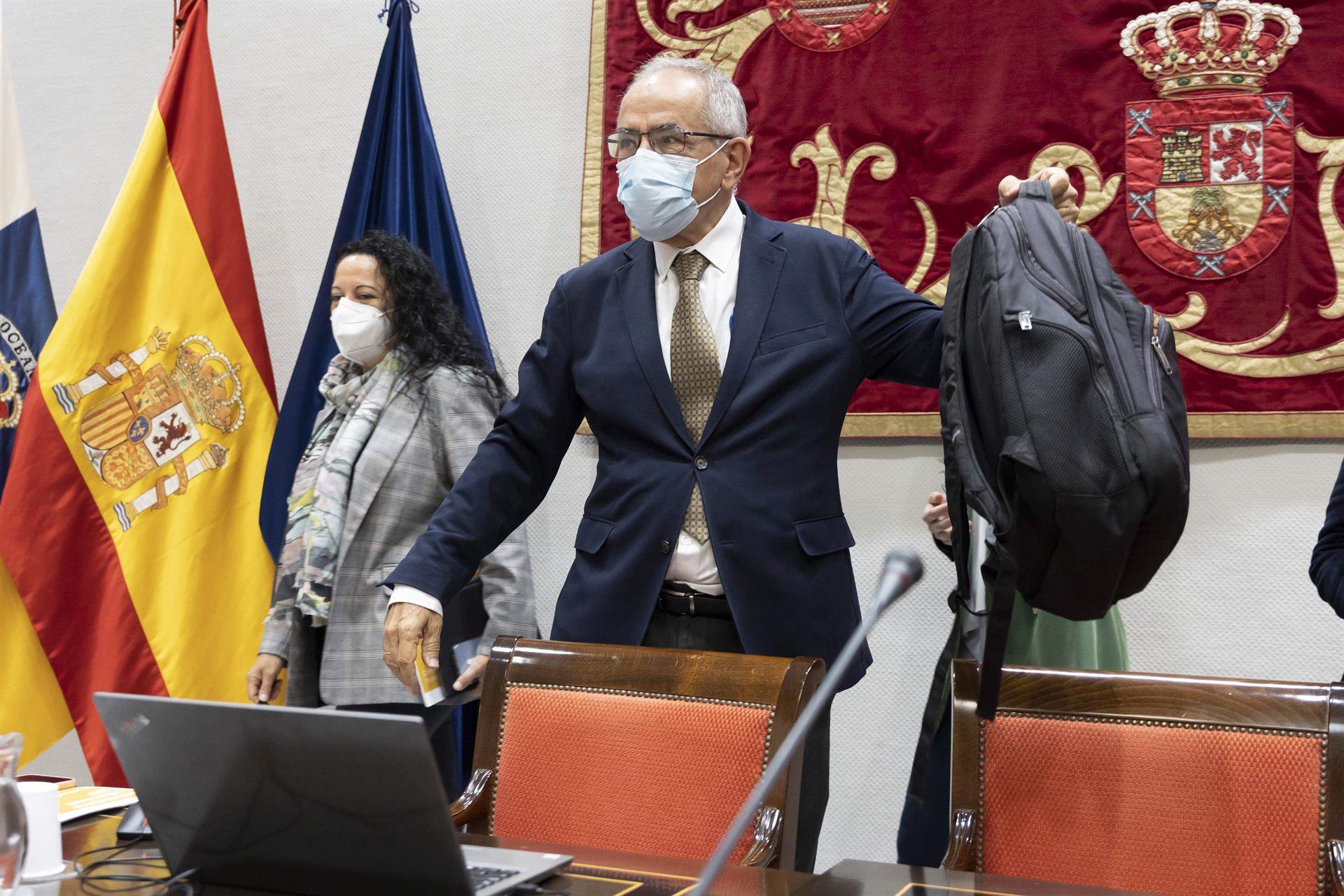 El comisionado de Transparencia y Acceso a la Información de Canarias, Daniel Cerdán, ha explicado que las entidades privadas tendrán que dar cuenta del uso de ayudas./ EFE/Miguel Barreto