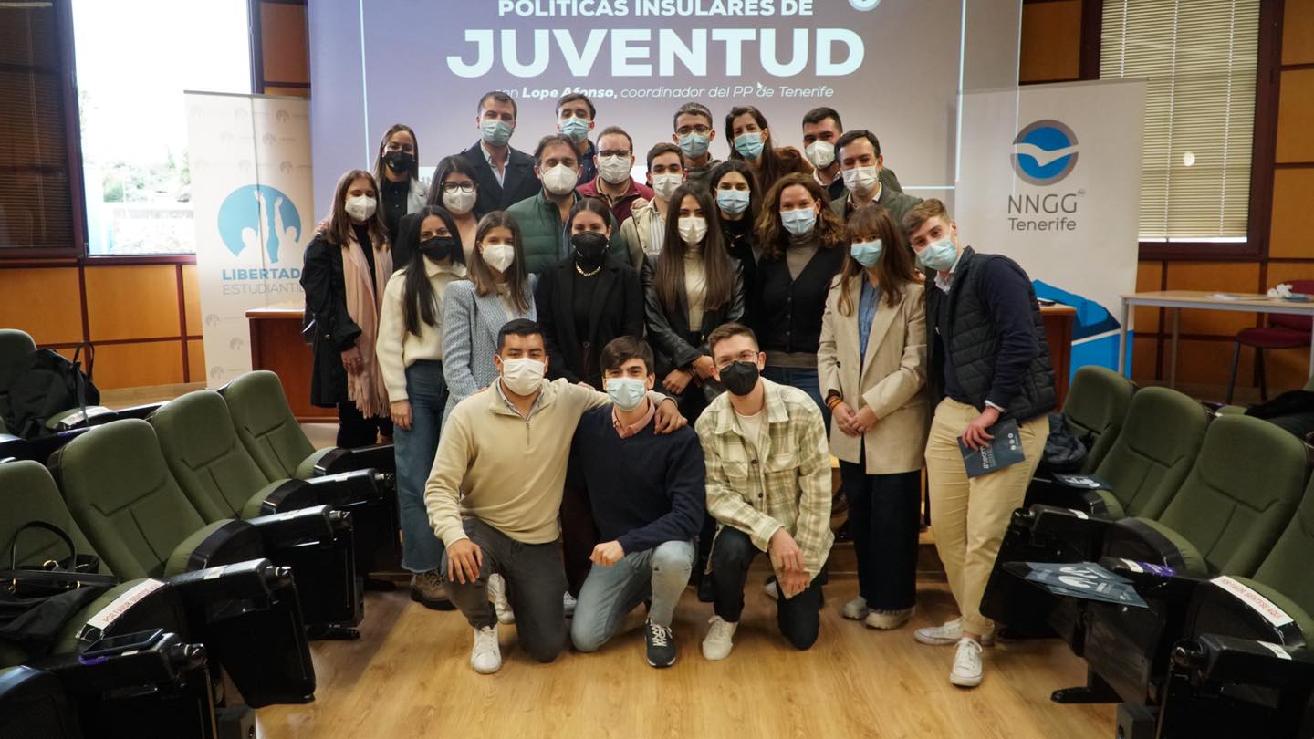 Reunión del PP con los estudiantes en la Universidad de La Laguna. / Partido Popular Tenerife 
