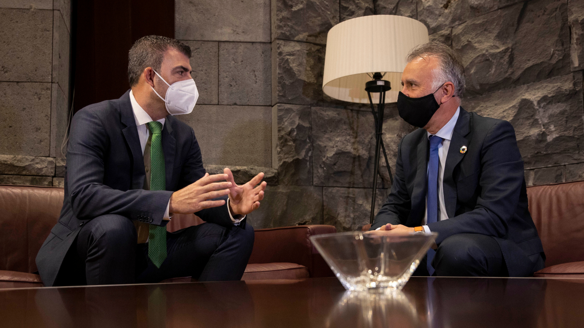 Ángel víctor torres y Manuel Domínguez EFE