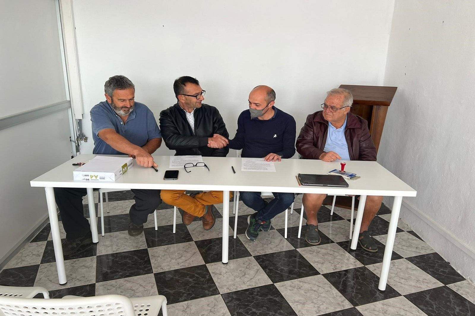 Asamblea Herreña y Plataforma por el Mar Canario firmaron el acuerdo este jueves./ 