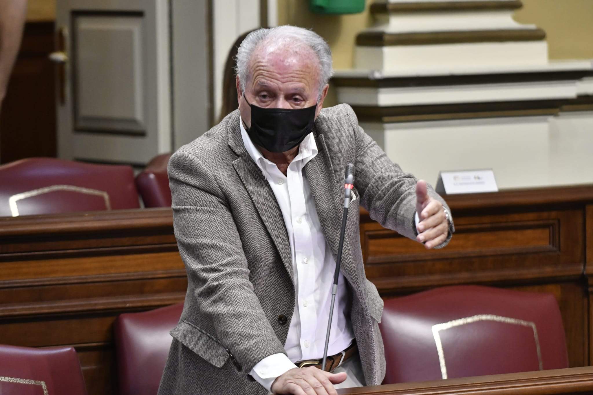 Juan-Manuel García Ramos, catedrático emérito y presidente de honor del Partido Nacionalista Canario./ Grupo parlamentario nacionalista