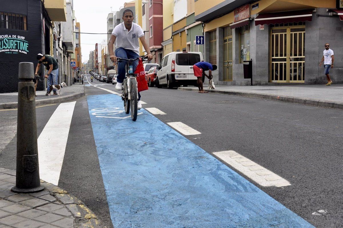 Imagen de un carril bici en Canarias. / Europa Press