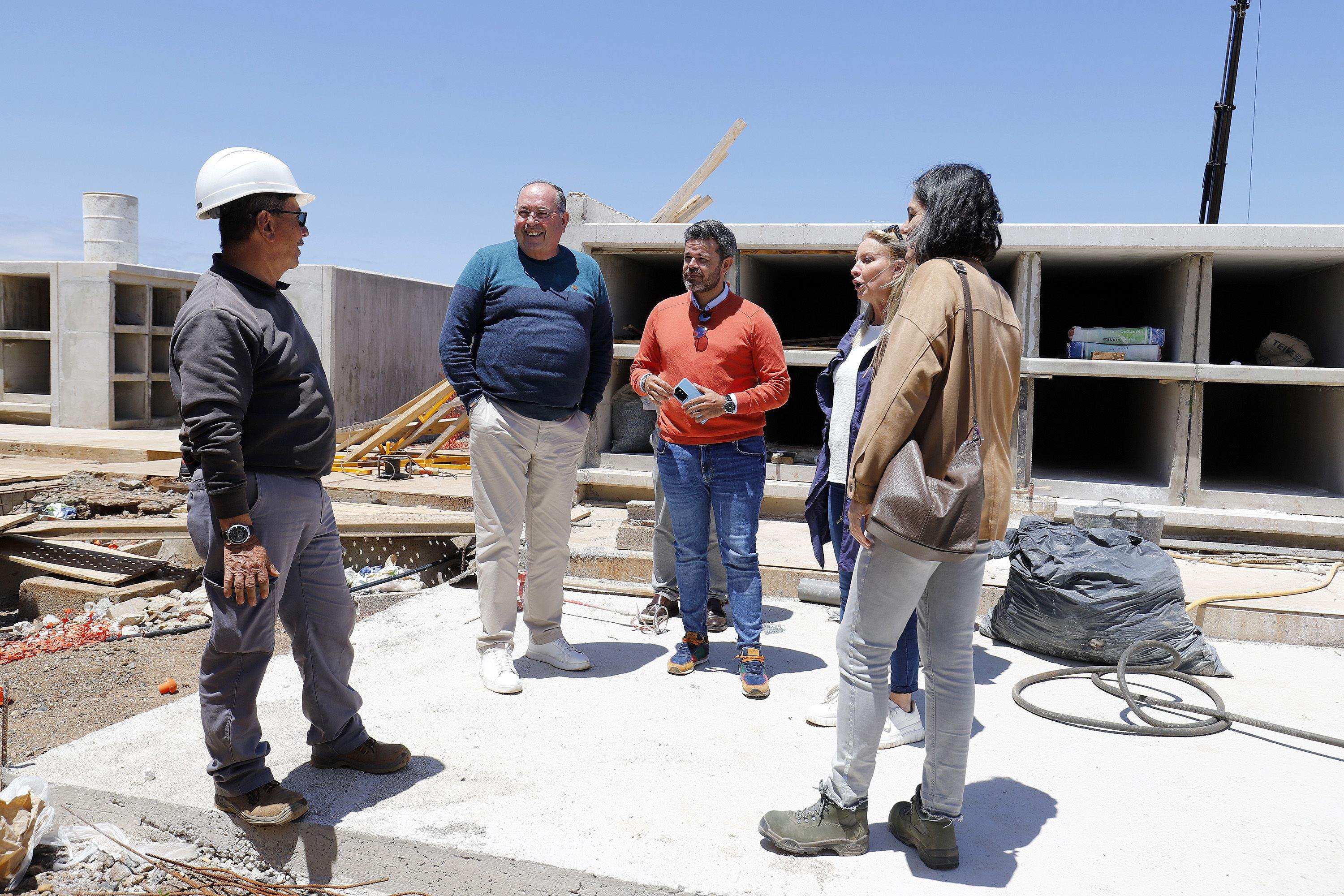 Visita a las obras del cementerio de El Sauzal./