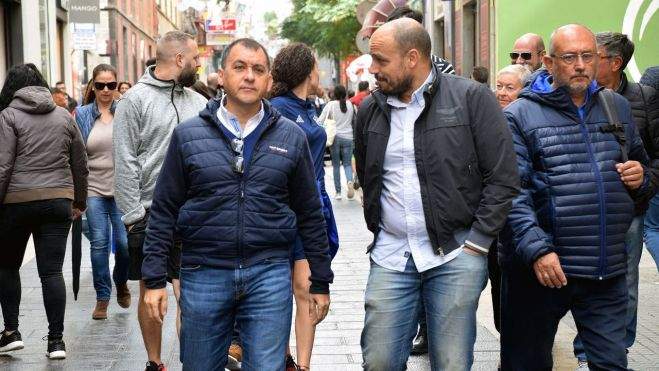 El alcalde, José Manuel Bermúdez, y el viceconsejero de Presidencia del Gobierno de Canarias, Alfonso Cabello / ARCHIVO El alcalde, José Manuel Bermúdez, y el viceconsejero de Presidencia del Gobierno de Canarias, Alfonso Cabello / ARCHIVO