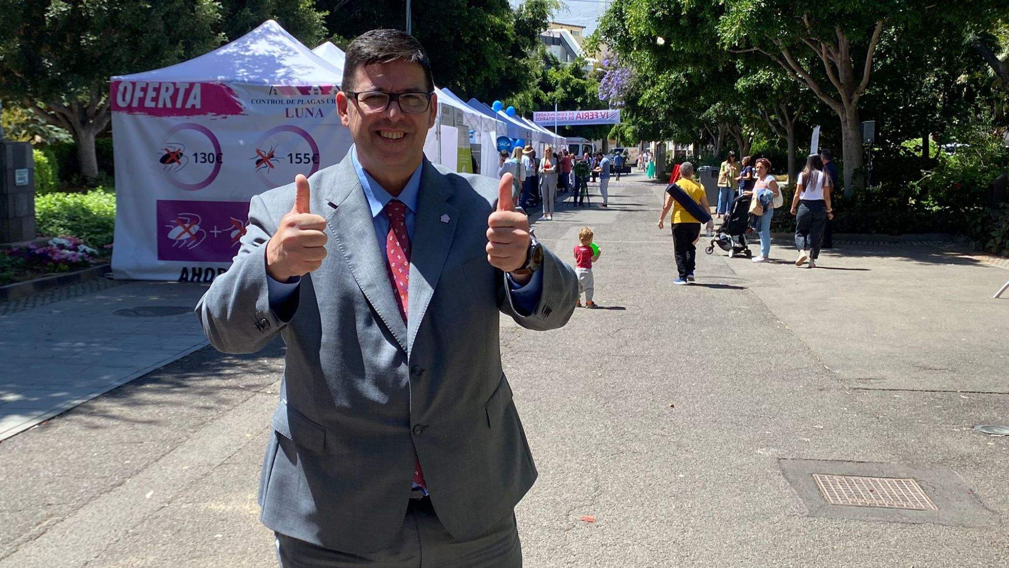 Luis García, presidente del CAF Tenerife, en la IV Feria de Comunidades de Propietarios. / AH