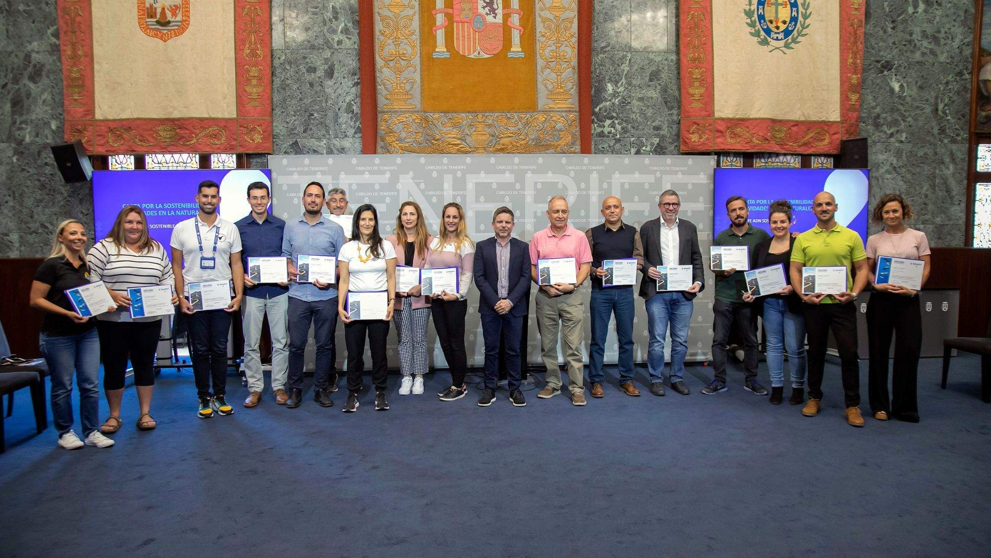 Entrega de las Cartas de Sostenibilidad en el Cabildo de Tenerife. / Cedida