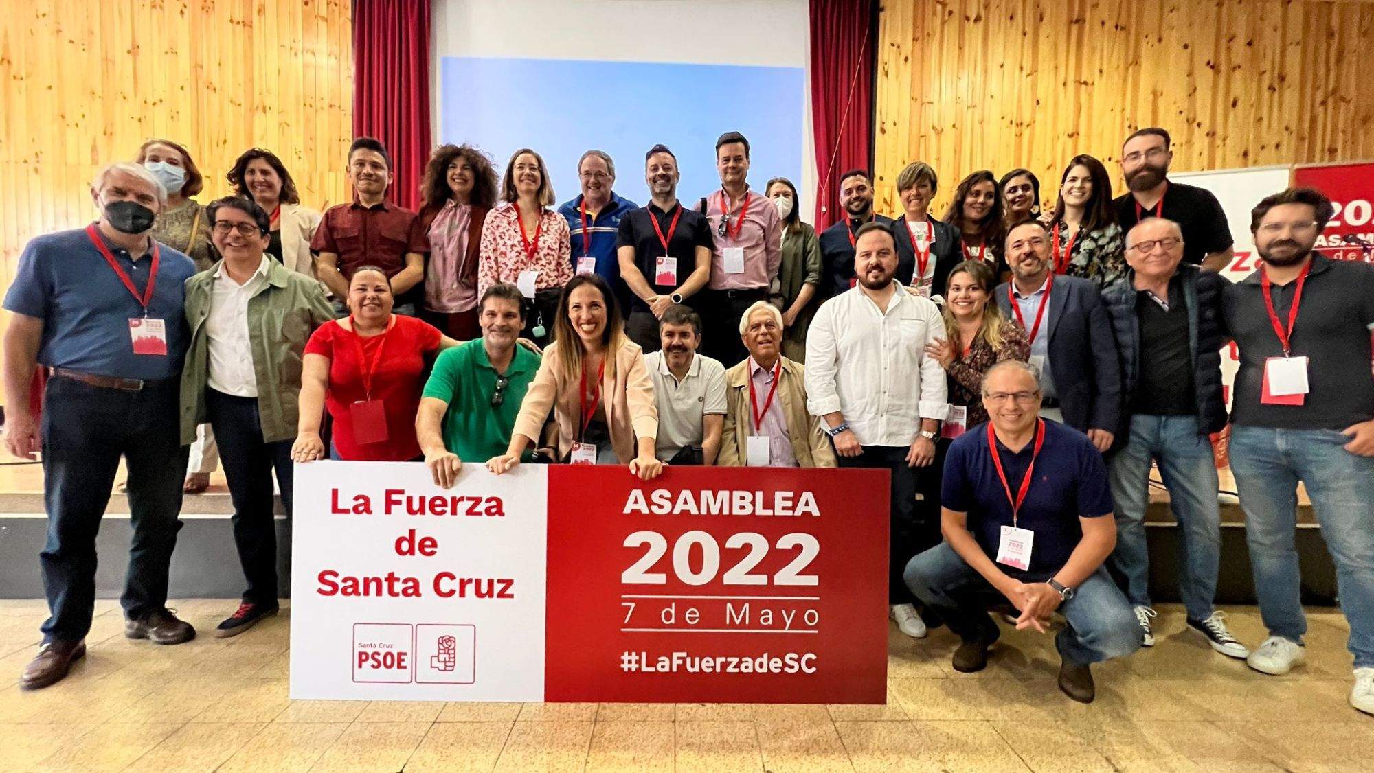 La nueva Ejecutiva del PSOE de Santa Cruz de Tenerife encabezada por Patricia Hernández. / @PSOESantaCruzTF