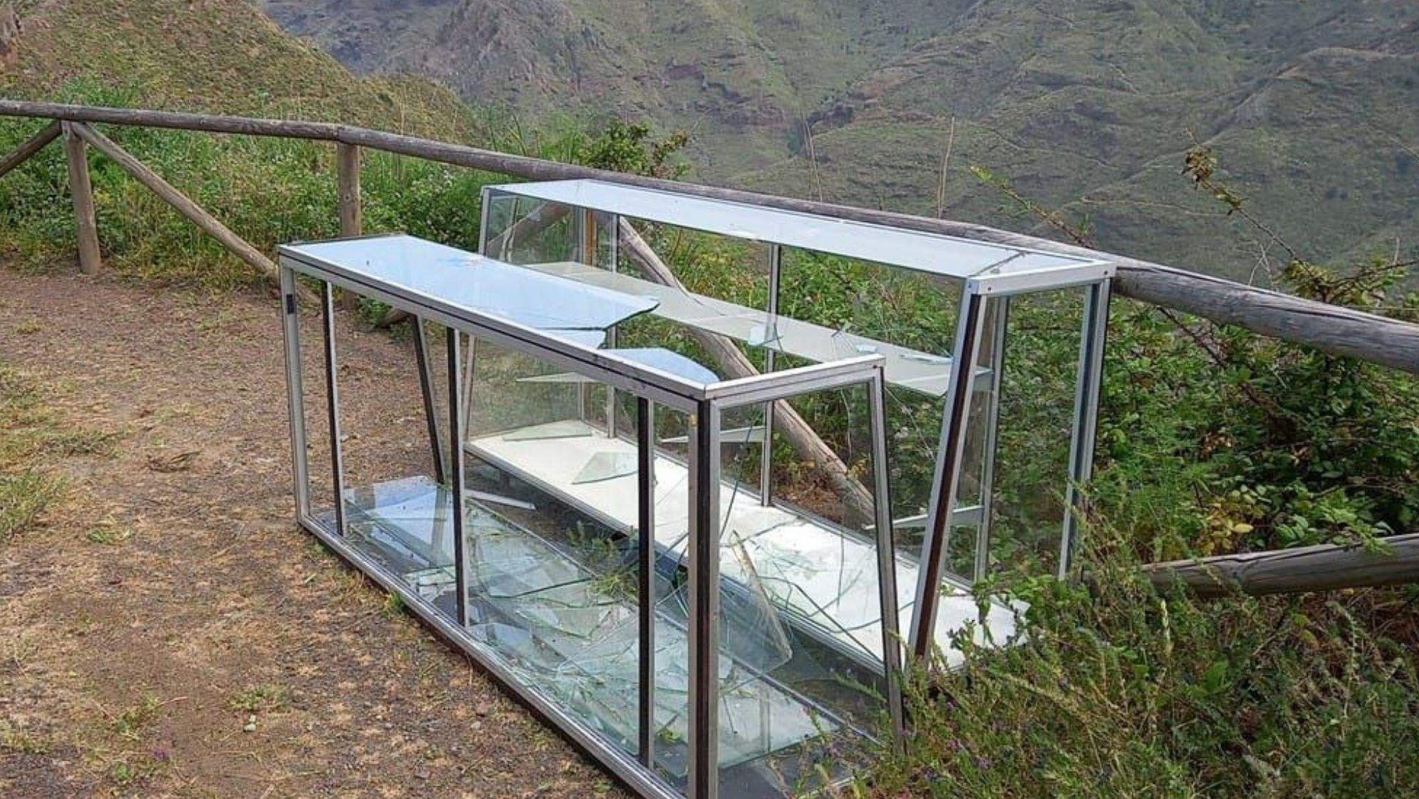 Vertido localizado y posteriormente retirado del parque rural de Anaga. / Cedida Vertido localizado y posteriormente retirado del parque rural de Anaga. / Cedida