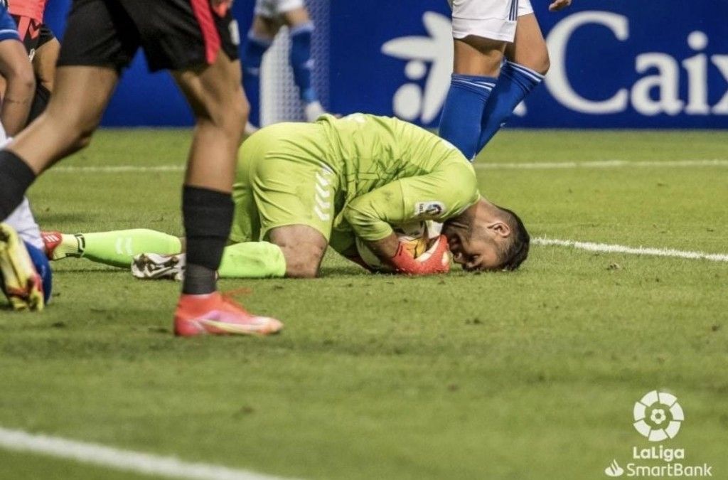 Juan Soriano volverá a la portería del CD Tenerife en la visita a la SD Eibar tras cumplir partido de sanción./ LaLiga