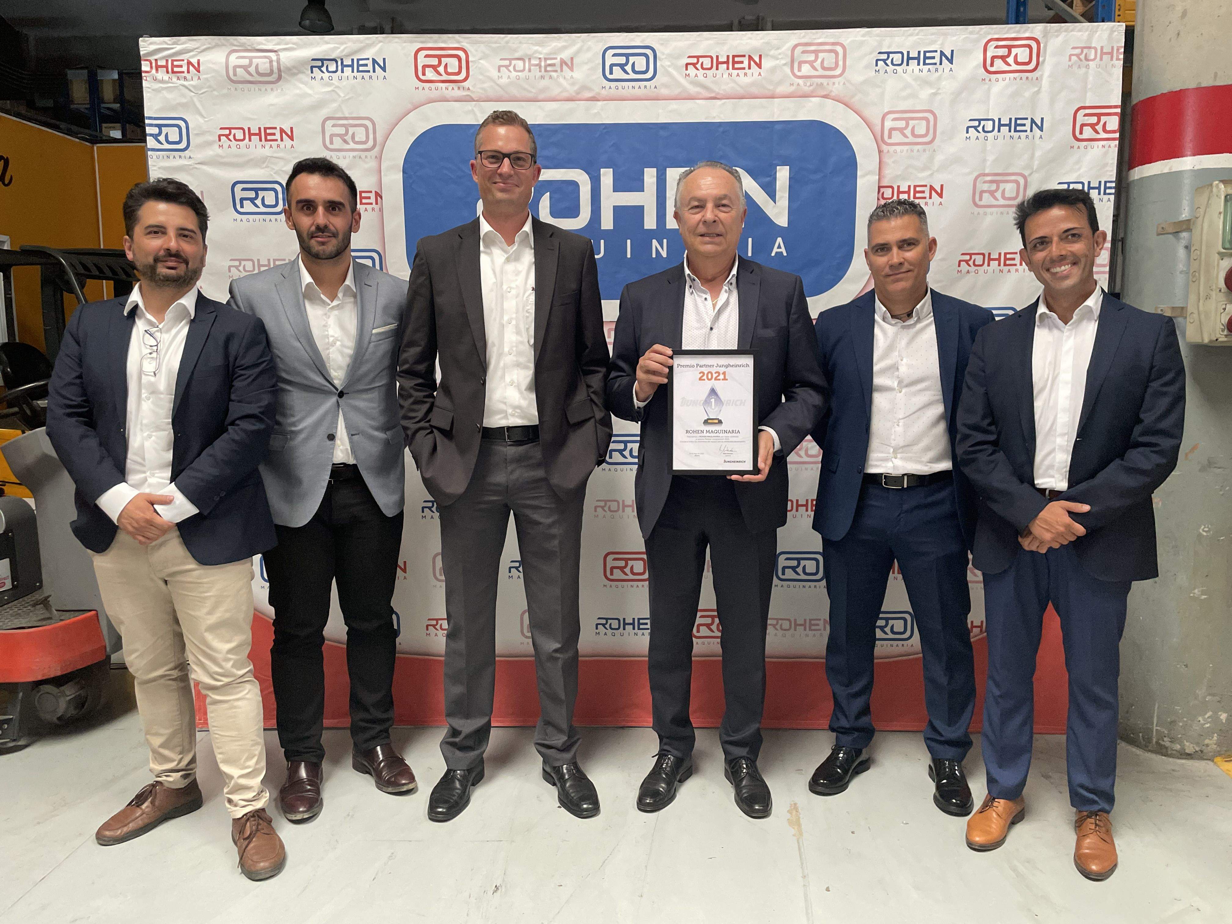 Presentación del premio para Rohen Maquinaria./