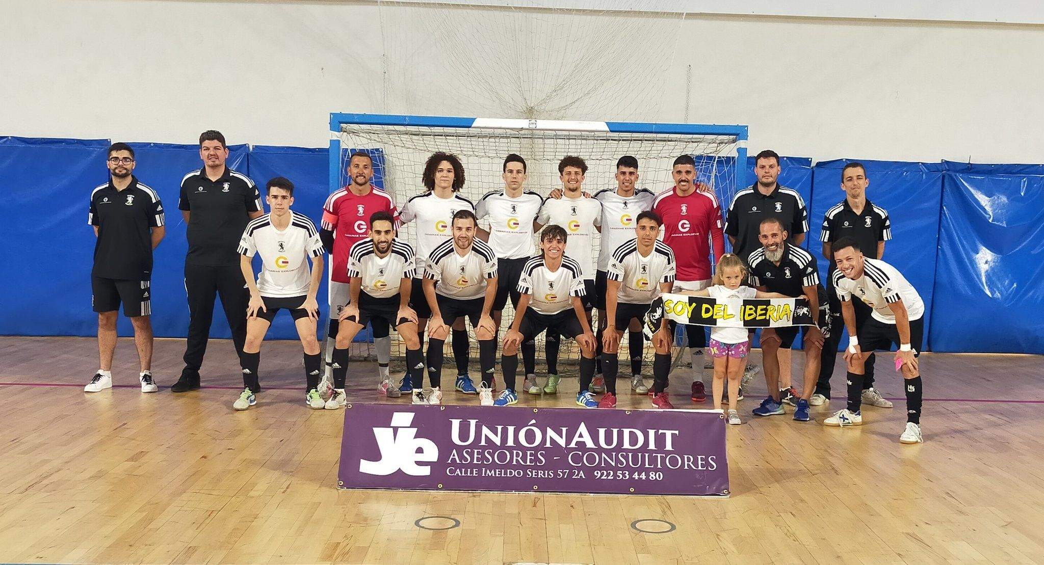 El Tenerife Iberia Toscal luchó por la remontada ante Unión Tres Cantos pero acabó perdiendo por 4-5 en el Quico Cabrera./ Twitter Iberia Toscal.