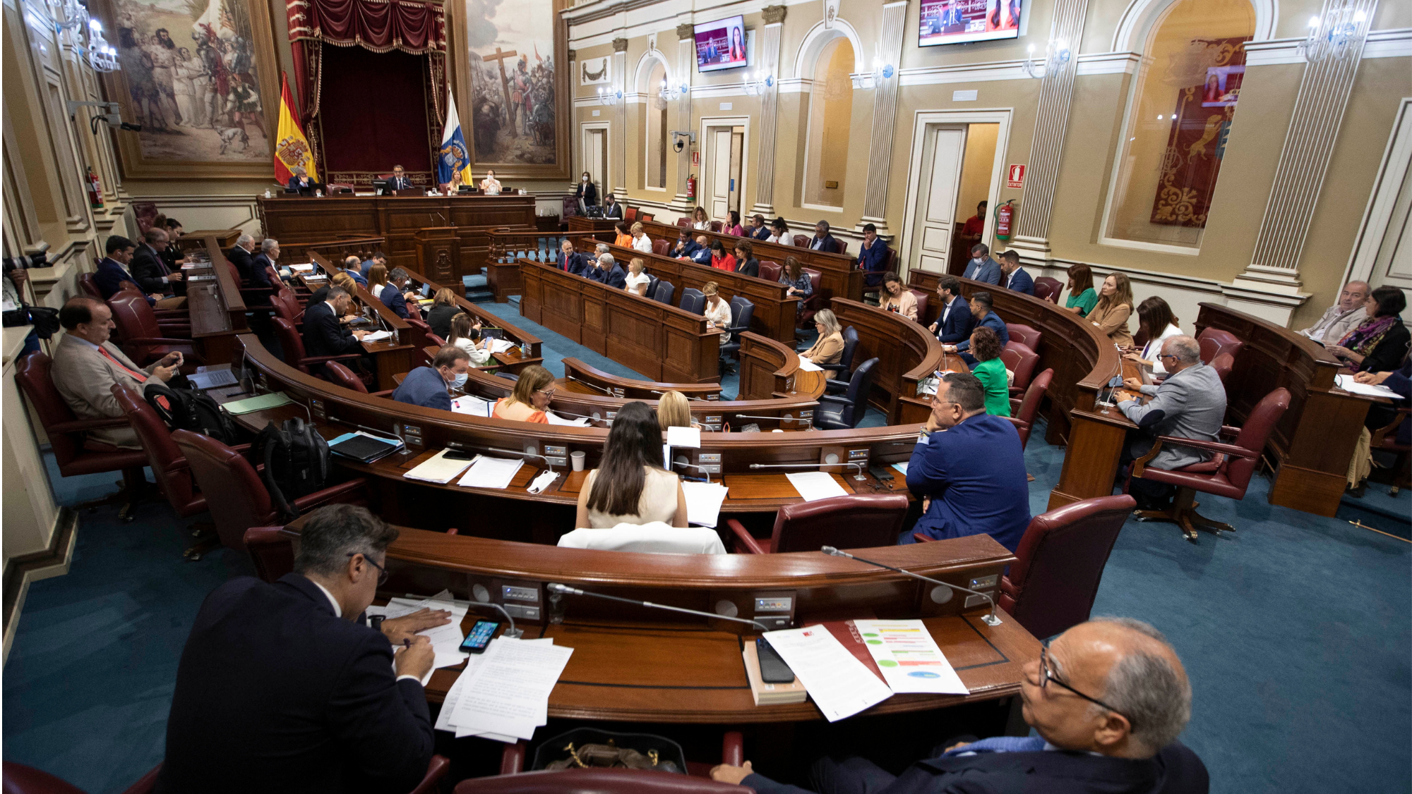 Parlamento de Canarias, que aprobó este miércoles la Ley de Economía Social. EFE Parlamento de Canarias, que aprobó este miércoles la Ley de Economía Social. EFE