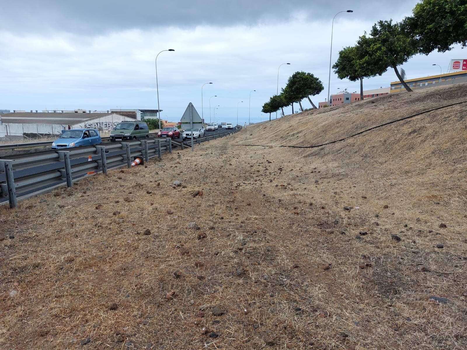Imágenes de la vías de servicios. / Cabildo de Tenerife 