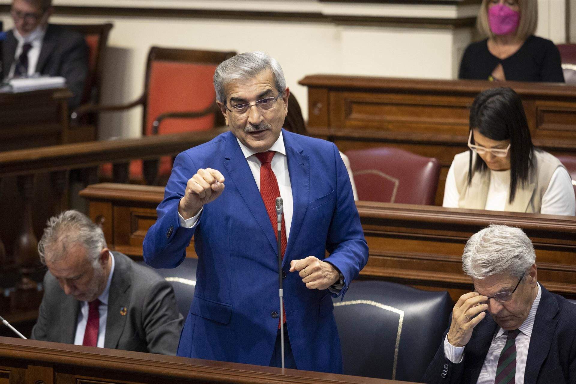 Román Rodríguez, quien abre la posibilidad a una rebaja del IGIC si lo piden ayuntamientos y cabildos./ EFE/Miguel Barreto