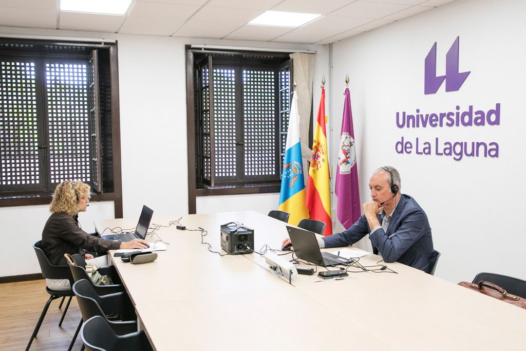 Consejo de Gobierno de la ULL./ Cedida