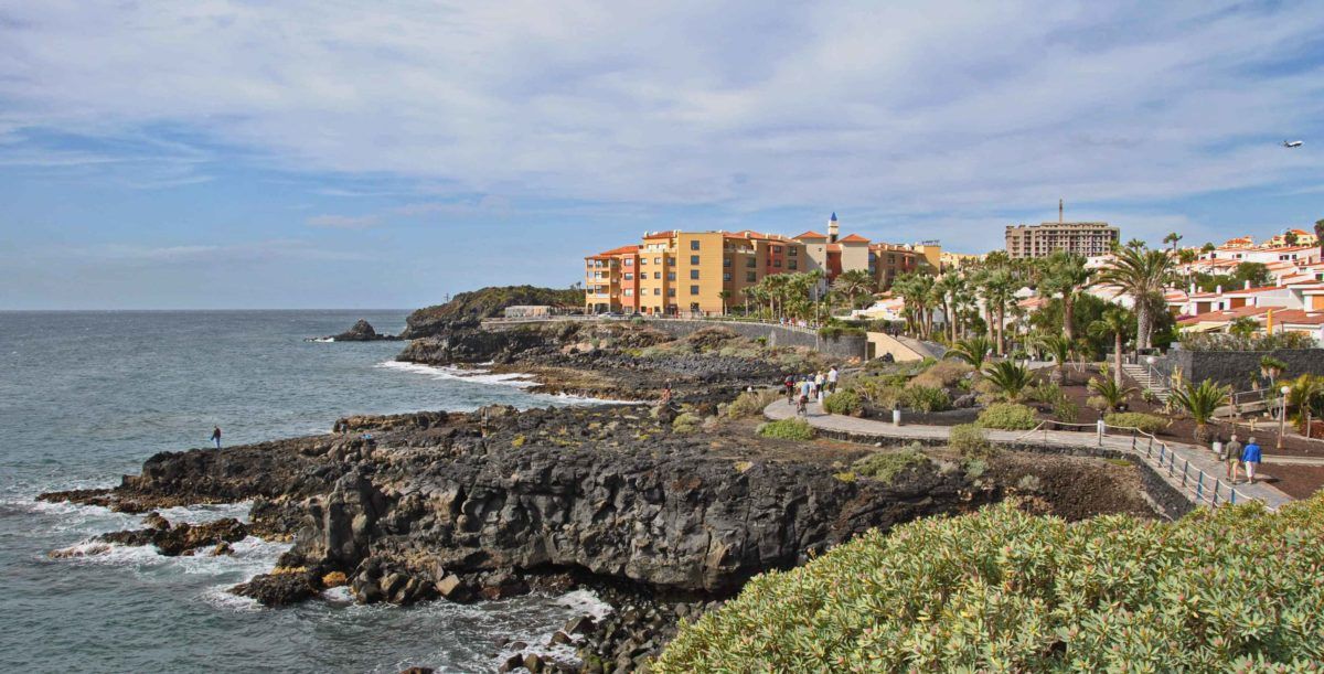 Frente costero “Hoya del Gusanito” en Costa San Miguel./ Frente costero “Hoya del Gusanito” en Costa San Miguel./