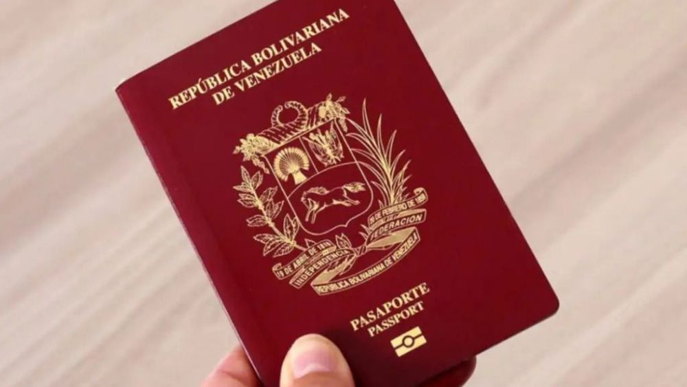 Pasaporte venezolano./ Redes