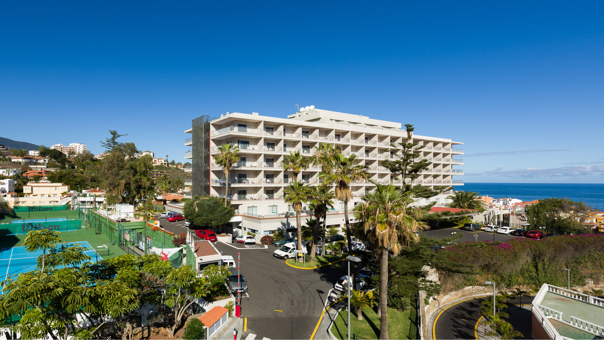 Hotel El Tope, en el Puerto de la Cruz. / Ashotel