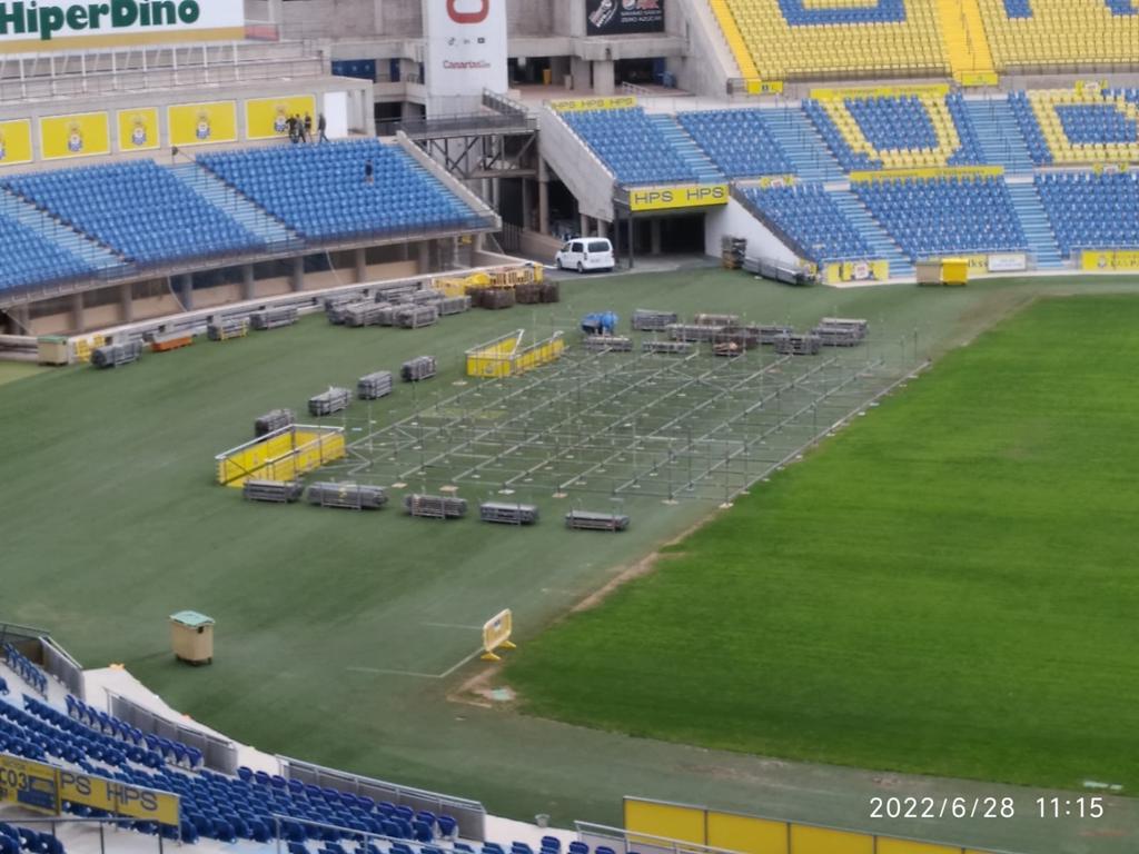 Montaje del escenario del GranCa Live Fest./