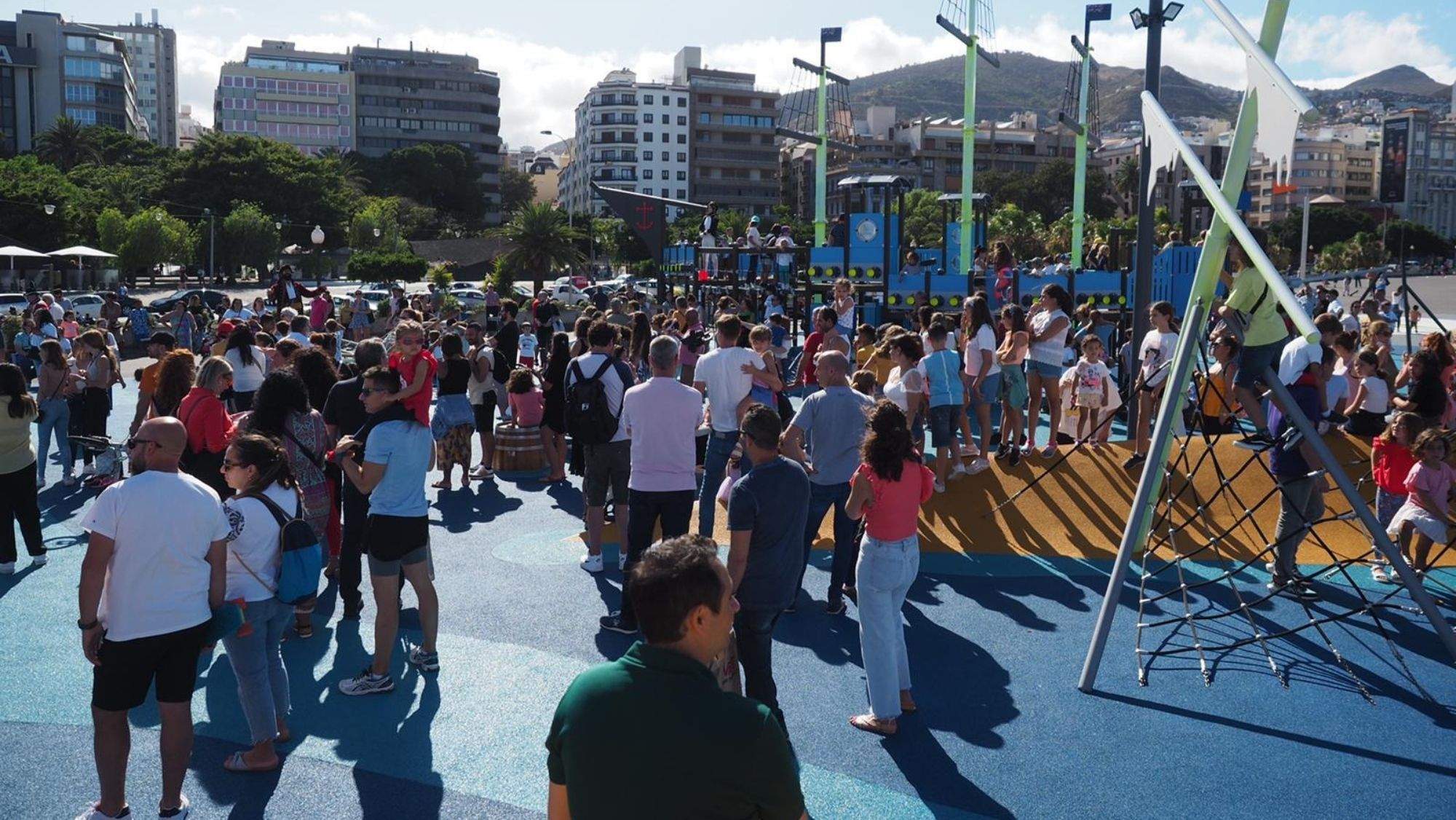 Inauguración del parque infantil 'La Gesta del 25 de julio'. / Cedida Inauguración del parque infantil 'La Gesta del 25 de julio'. / Cedida