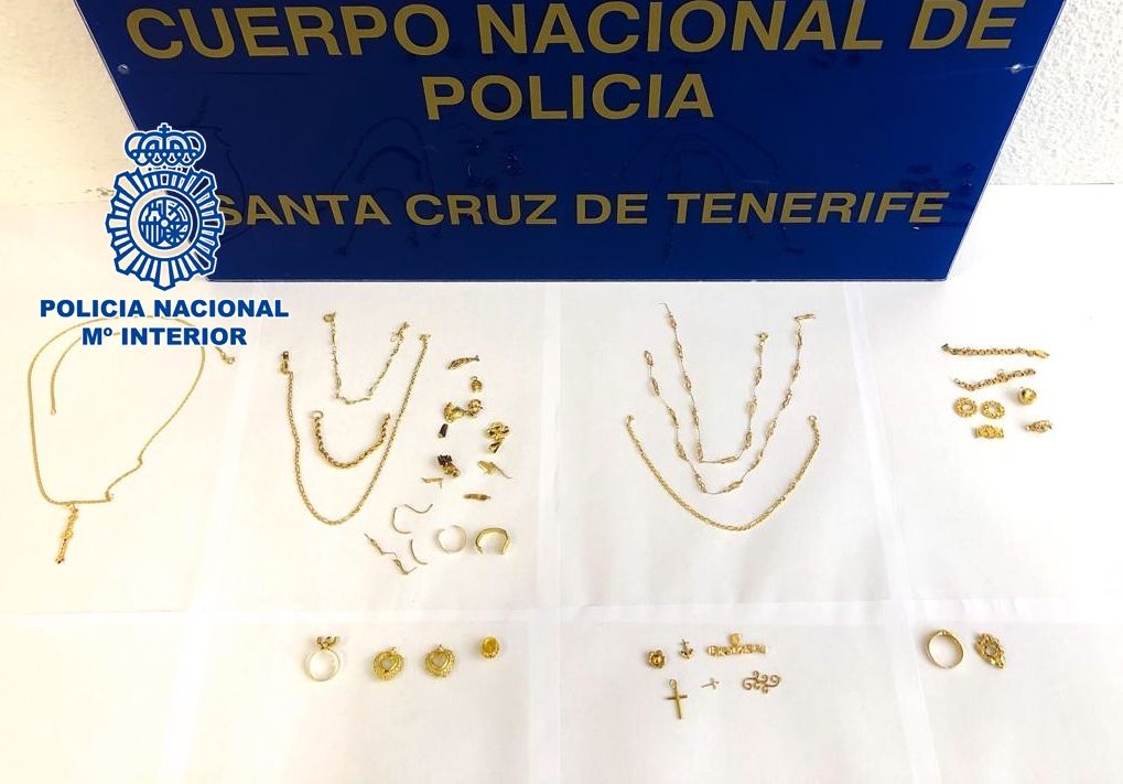 Las joyas de la mujer fueron recuperadas por la Policía Nacional./ Cedida