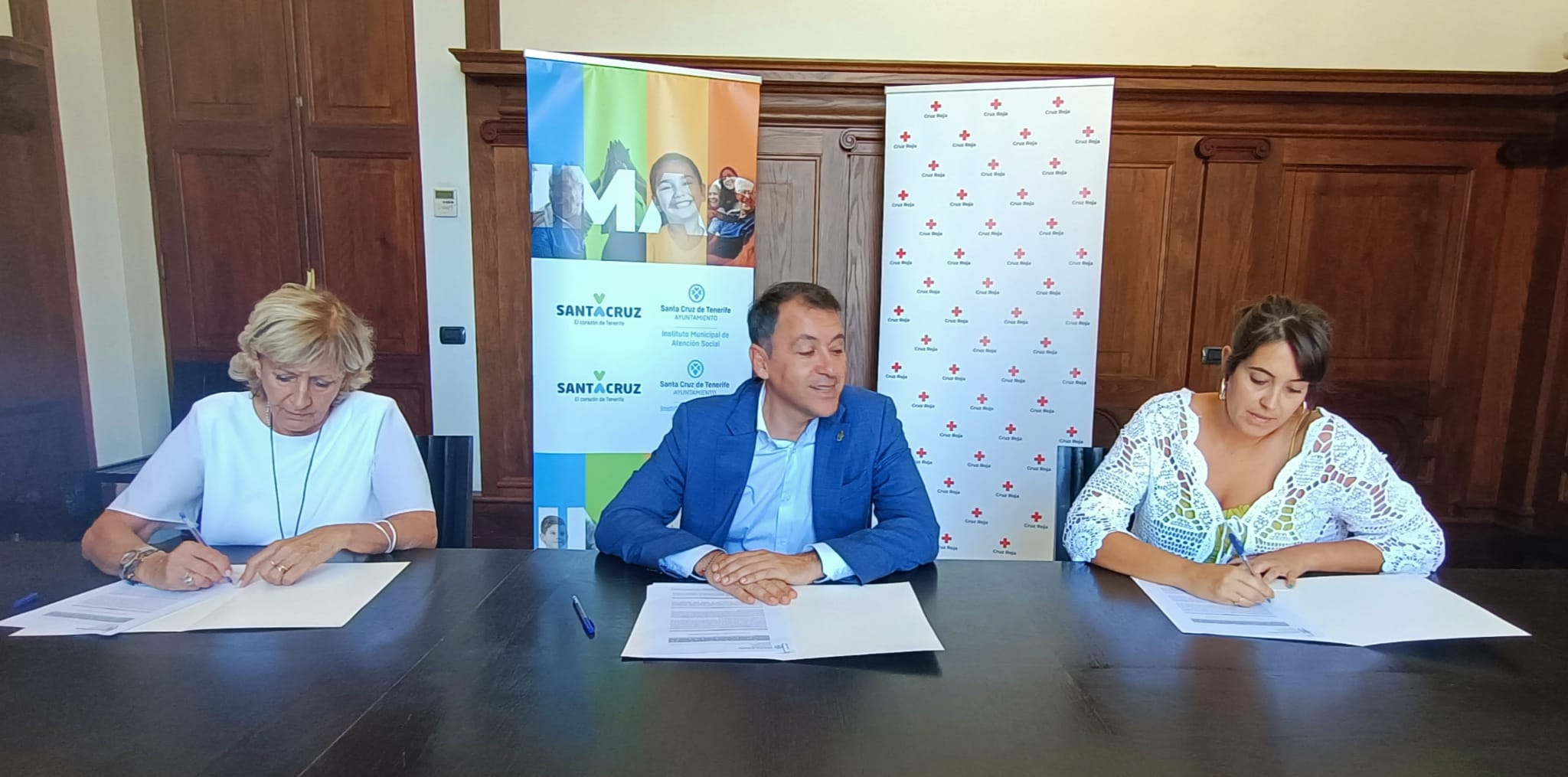María Teresa Pociello, José Manuel Bermúdez y Rosario González. / Ayuntamiento de Santa Cruz de Tenerife