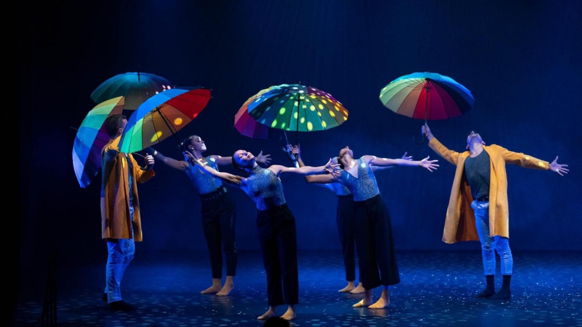 Imagen de una representación de una compañía artística en el Festival Mapas, en Canarias.  Imagen de archivo