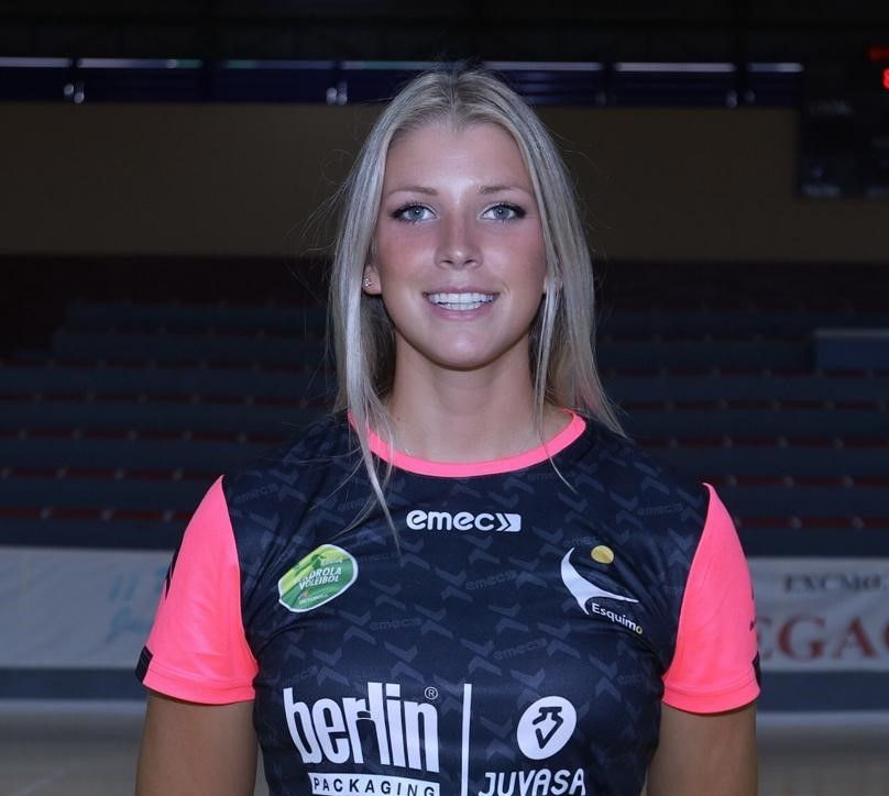 La estadounidense Avie Niece reforzará la demarcación central del CV Haris para la próxima temporada./ Cedida