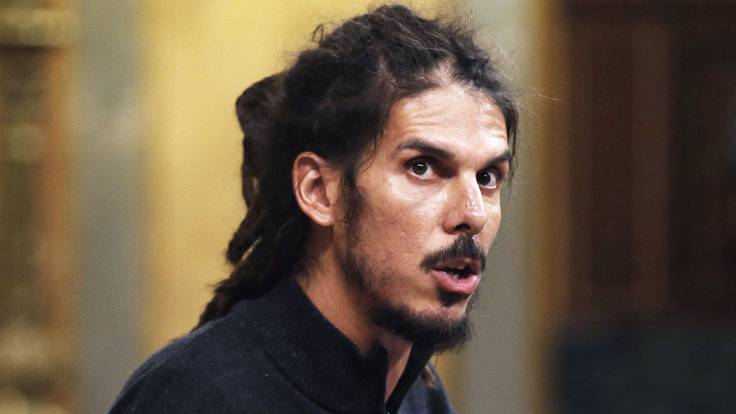 Alberto Rodríguez, durante una intervención en el Congreso de los Diputados. / EFE/Paco Campos