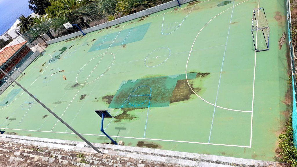 Estado del polideportivo de Taganana en agosto de 2021./ Redes Estado del polideportivo de Taganana en agosto de 2021./ Redes