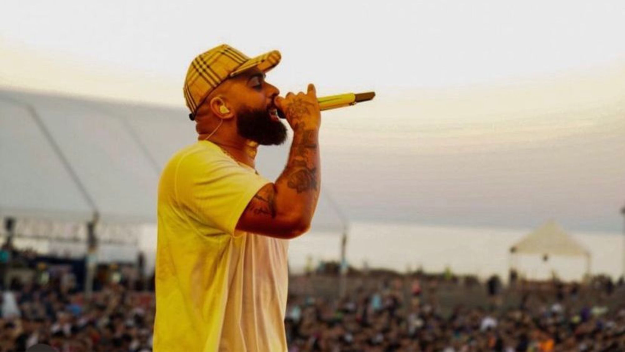 Eladio Carrión durante un concierto. / _eladiocarrion